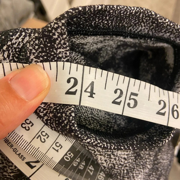 Lululemon Wunder Under Crop Luon Hazy Days Black & White Size 6 - Picture 7 of 7